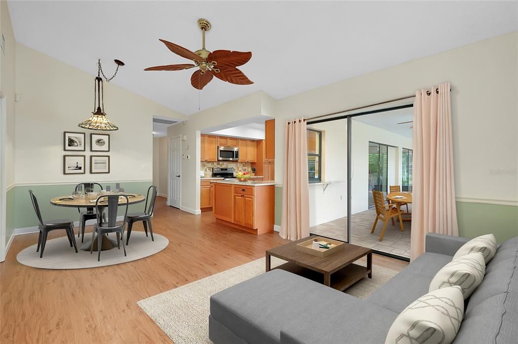 合同活跃: $355,000 (3 贝兹, 2 浴室, 1700 平方英尺)