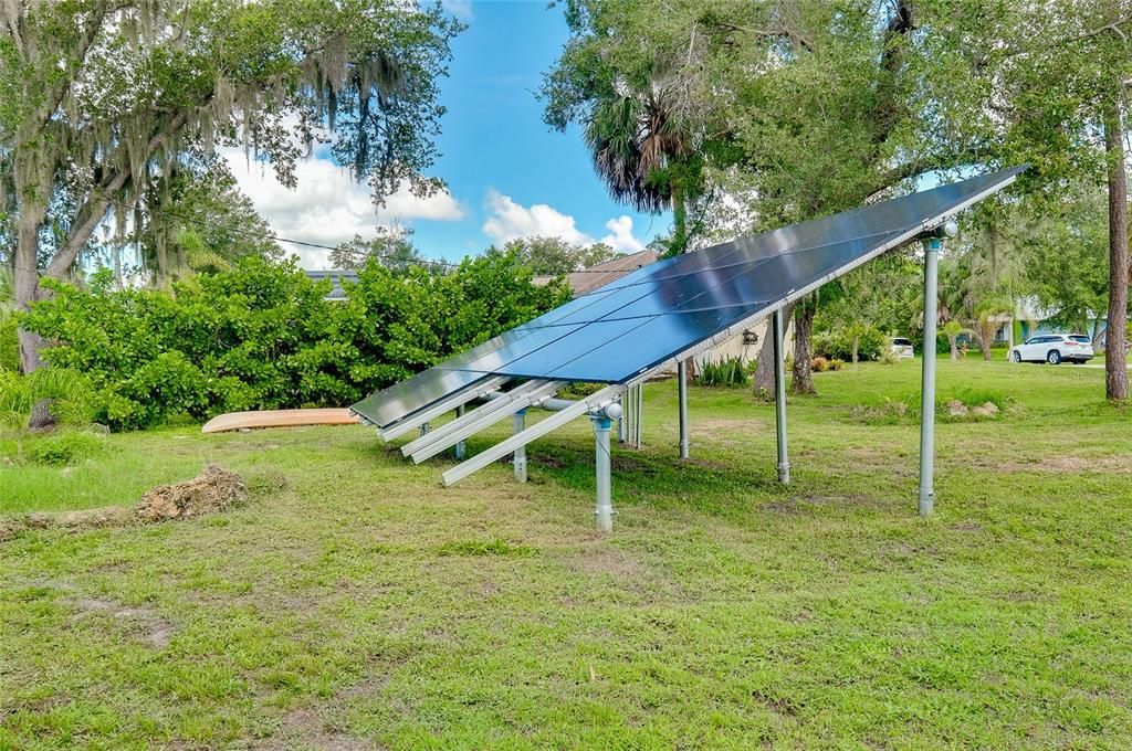 合同活跃: $355,000 (3 贝兹, 2 浴室, 1700 平方英尺)