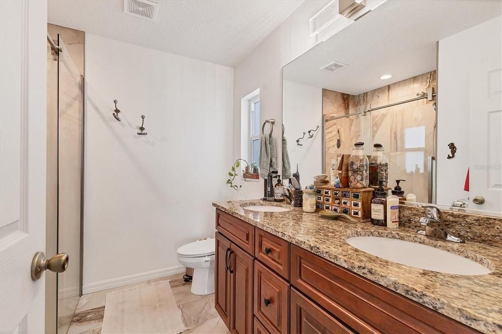 На продажу: $589,000 (3 спален, 2 ванн, 1372 Квадратных фут)