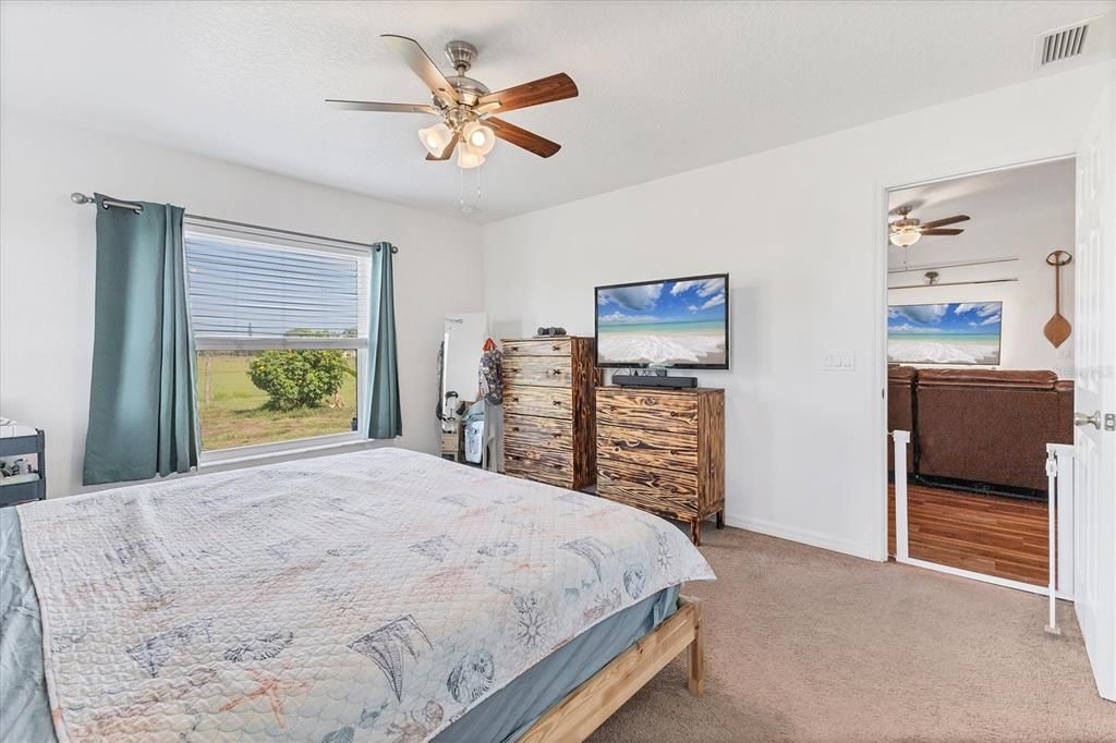 На продажу: $589,000 (3 спален, 2 ванн, 1372 Квадратных фут)