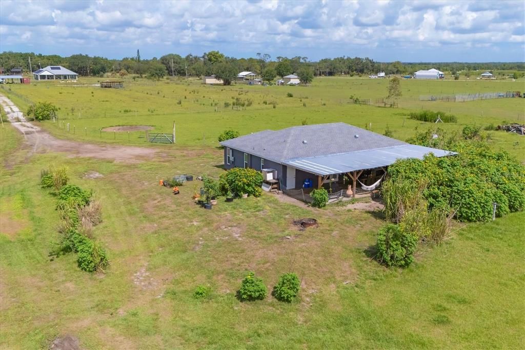 На продажу: $589,000 (3 спален, 2 ванн, 1372 Квадратных фут)