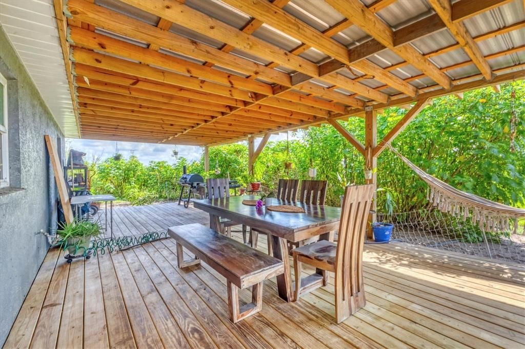 На продажу: $589,000 (3 спален, 2 ванн, 1372 Квадратных фут)