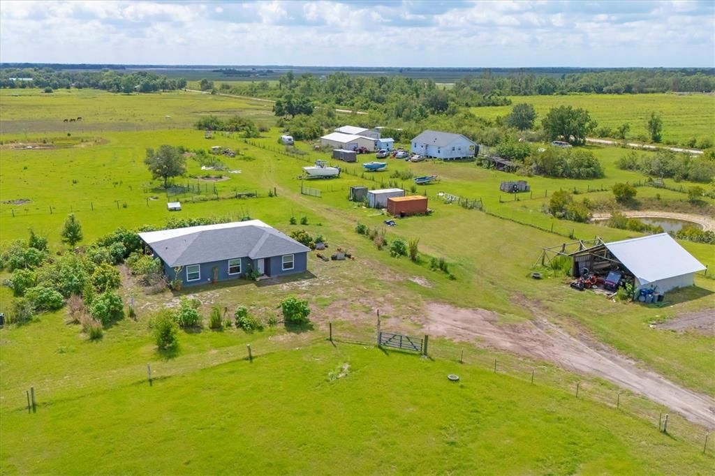 На продажу: $589,000 (3 спален, 2 ванн, 1372 Квадратных фут)