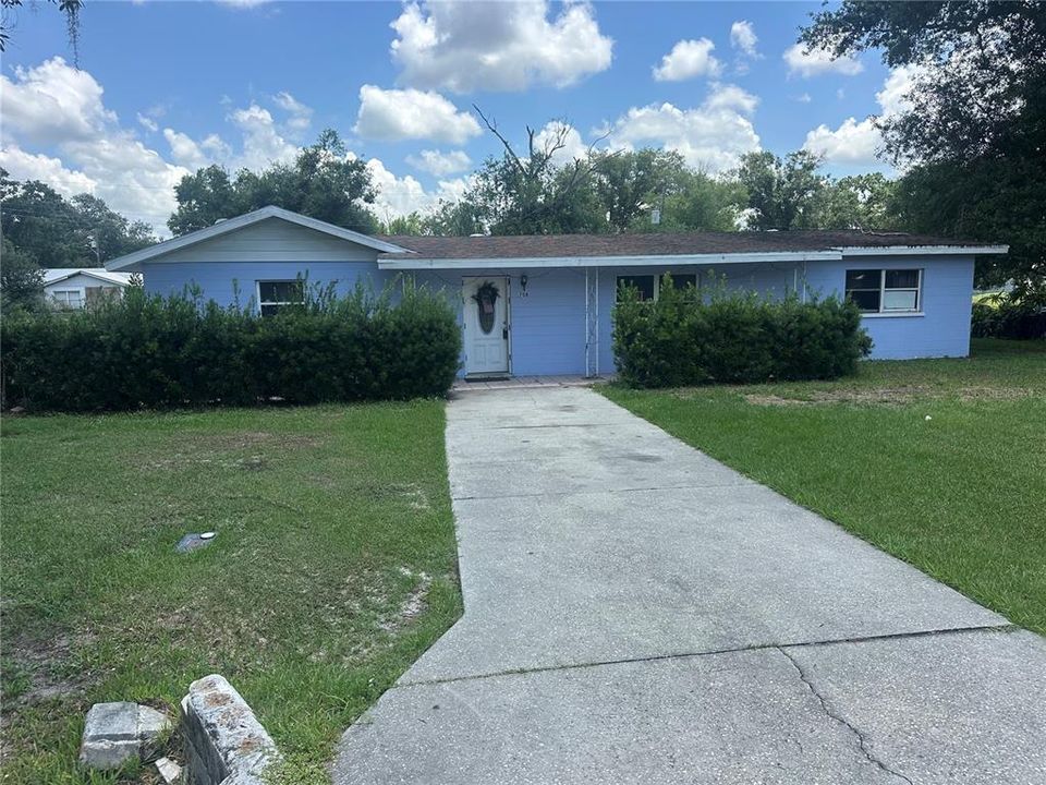 Vendido Recientemente: $199,900 (3 camas, 2 baños, 1579 Pies cuadrados)