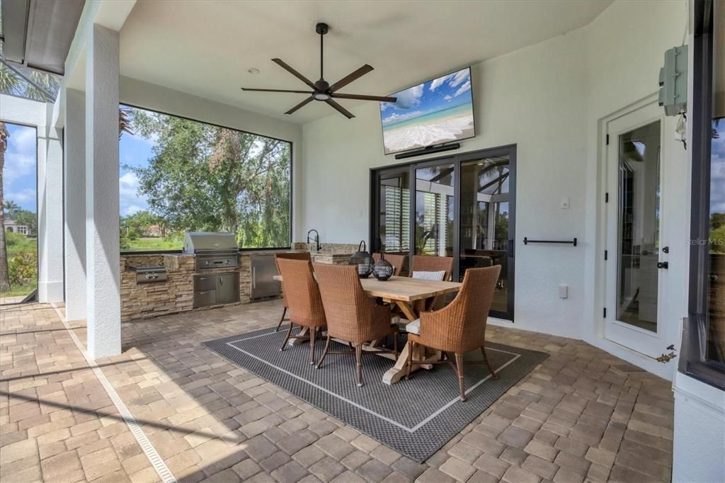 合同活跃: $2,575,000 (4 贝兹, 4 浴室, 3574 平方英尺)