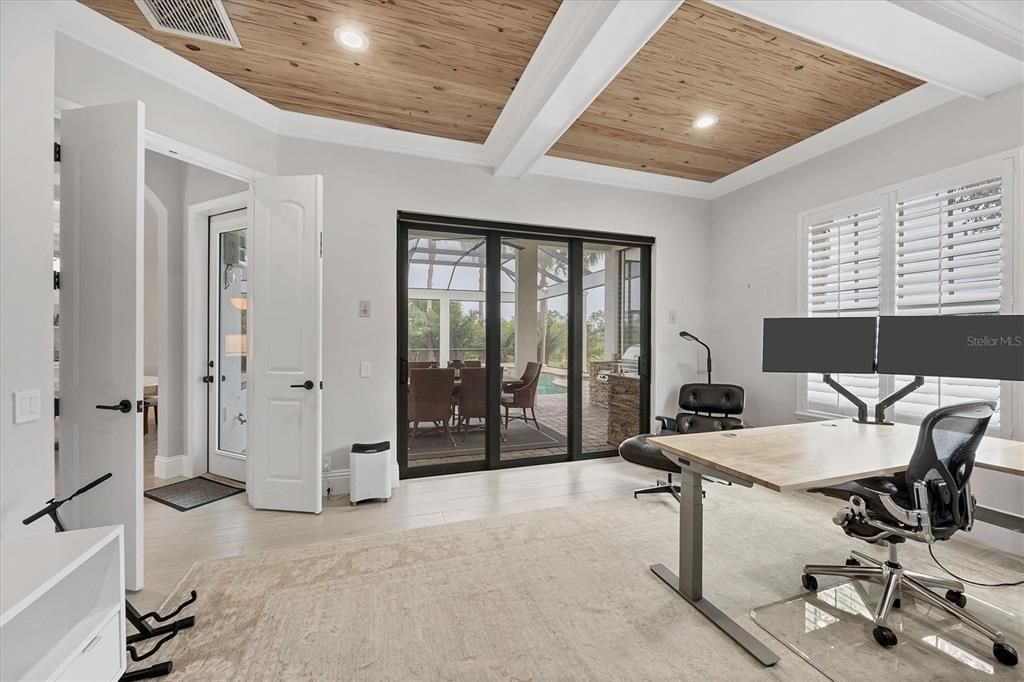 合同活跃: $2,575,000 (4 贝兹, 4 浴室, 3574 平方英尺)