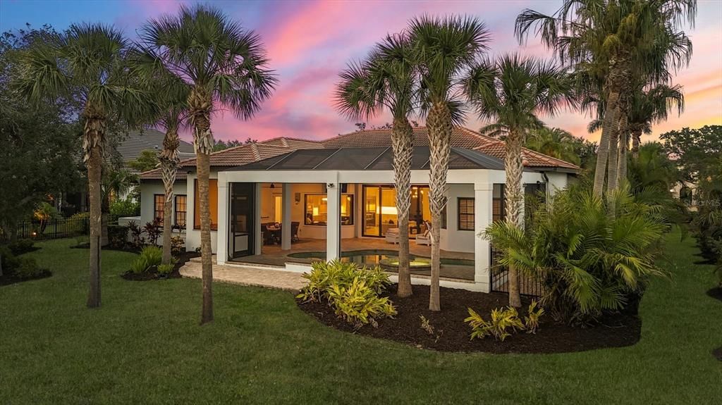 合同活跃: $2,575,000 (4 贝兹, 4 浴室, 3574 平方英尺)