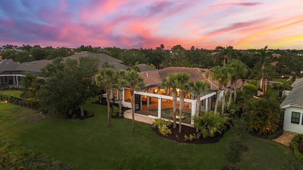 合同活跃: $2,575,000 (4 贝兹, 4 浴室, 3574 平方英尺)