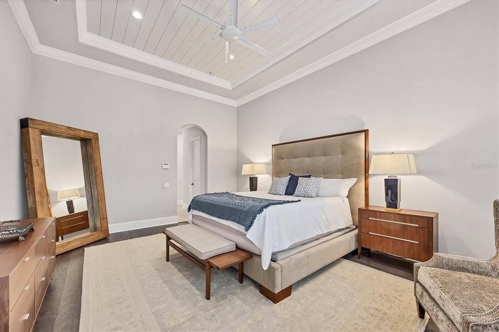 合同活跃: $2,575,000 (4 贝兹, 4 浴室, 3574 平方英尺)