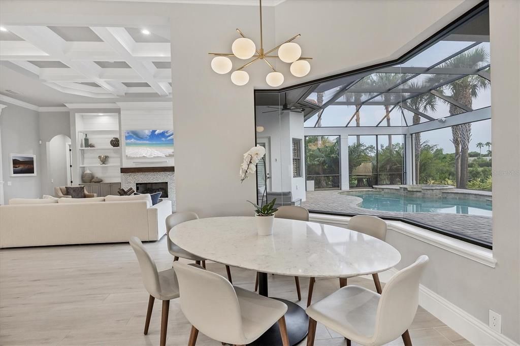 合同活跃: $2,575,000 (4 贝兹, 4 浴室, 3574 平方英尺)