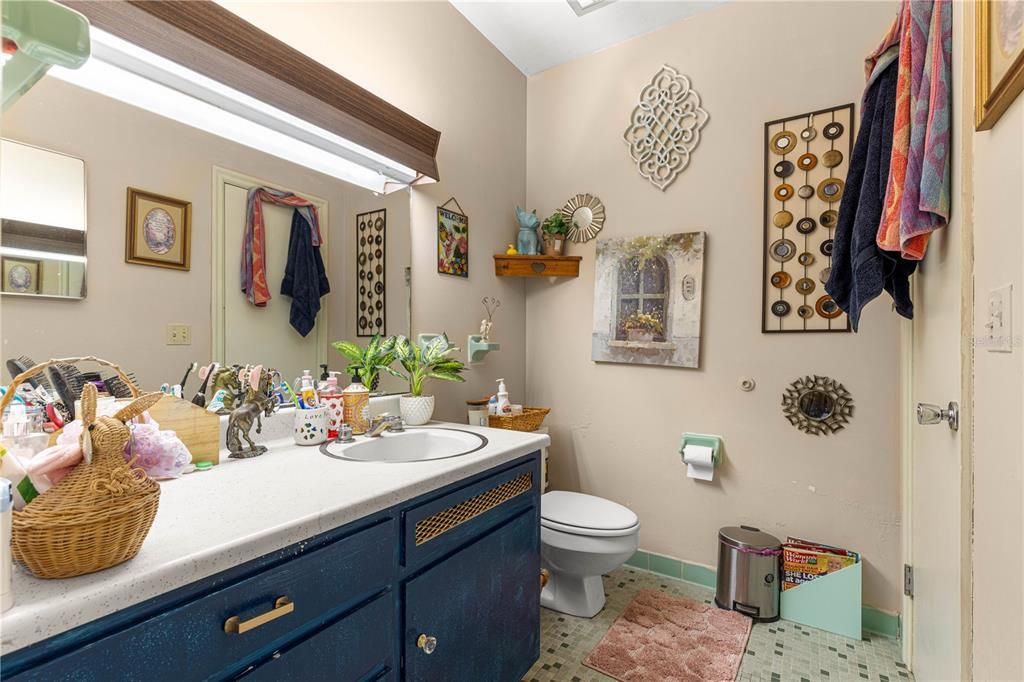 For Sale: $1,150,000 (3 beds, 3 baths, 4410 Square Feet)