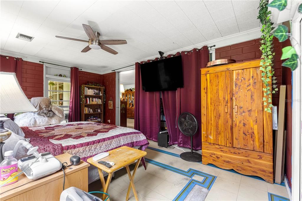 For Sale: $1,150,000 (3 beds, 3 baths, 4410 Square Feet)