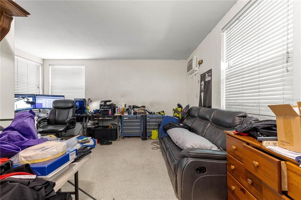 For Sale: $1,150,000 (3 beds, 3 baths, 4410 Square Feet)