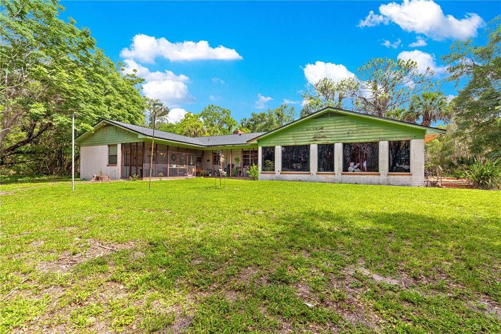 For Sale: $1,150,000 (3 beds, 3 baths, 4410 Square Feet)