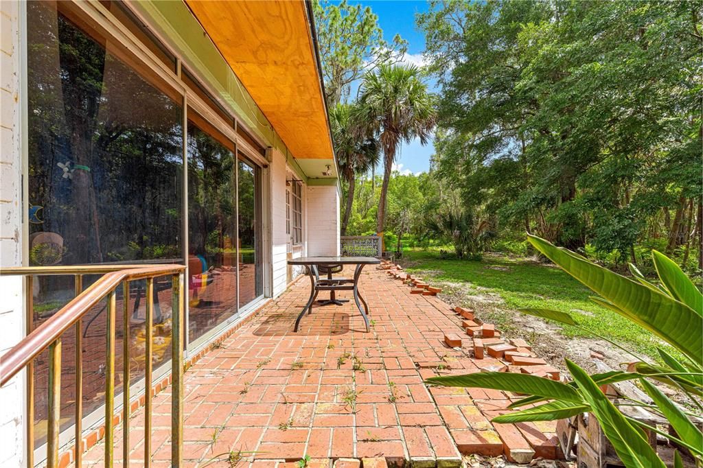 For Sale: $1,150,000 (3 beds, 3 baths, 4410 Square Feet)