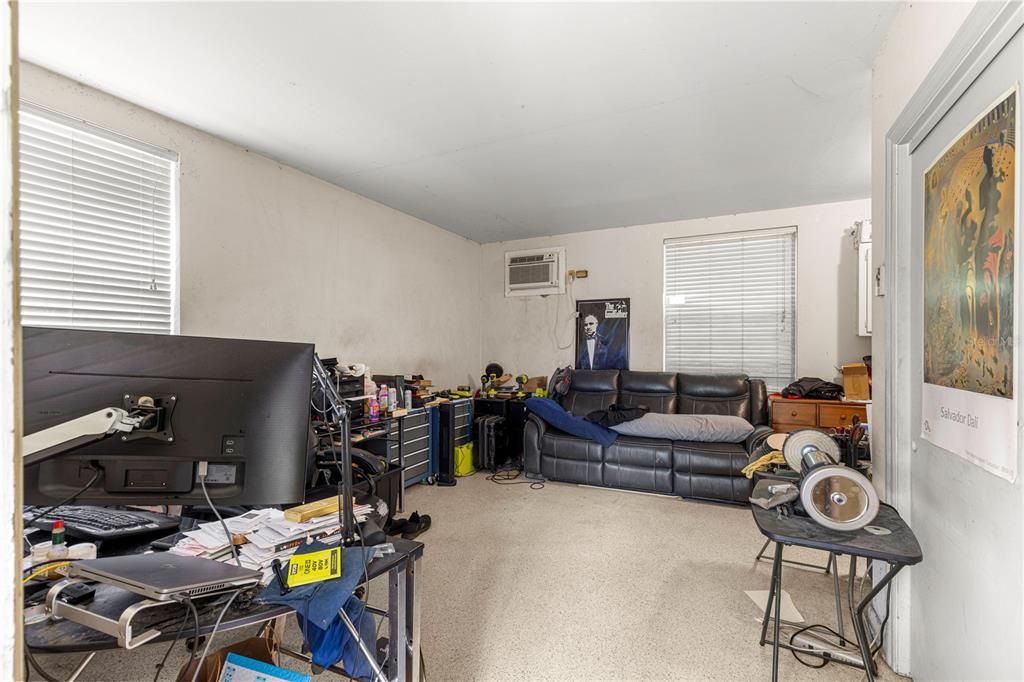 For Sale: $1,150,000 (3 beds, 3 baths, 4410 Square Feet)