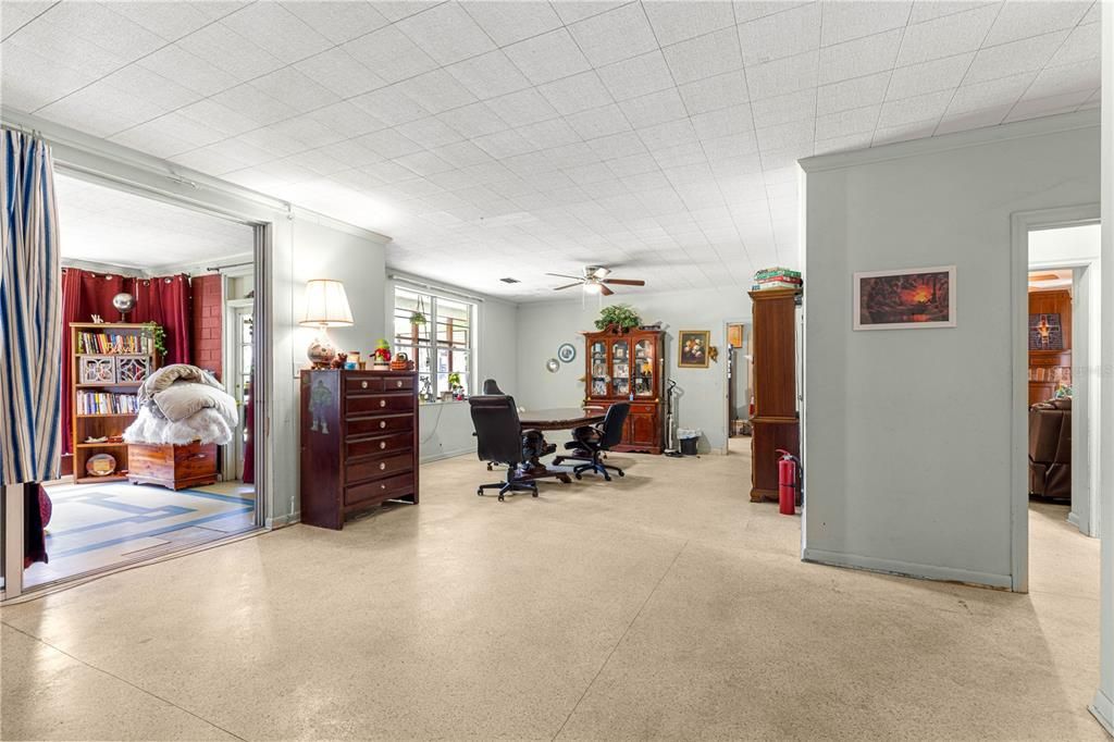 For Sale: $1,150,000 (3 beds, 3 baths, 4410 Square Feet)