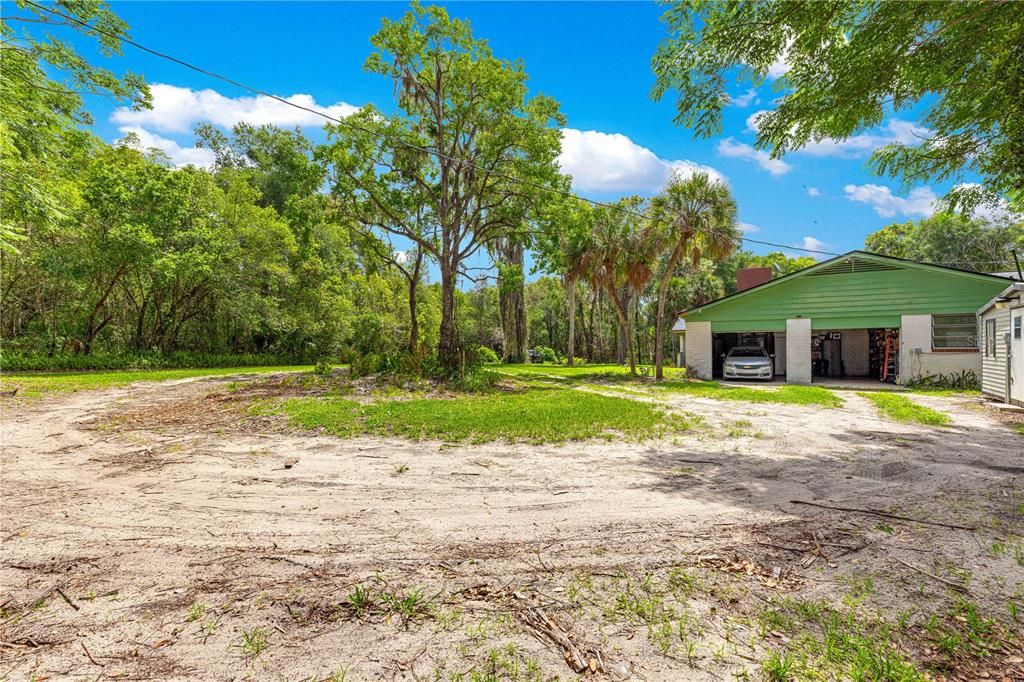 For Sale: $1,150,000 (3 beds, 3 baths, 4410 Square Feet)