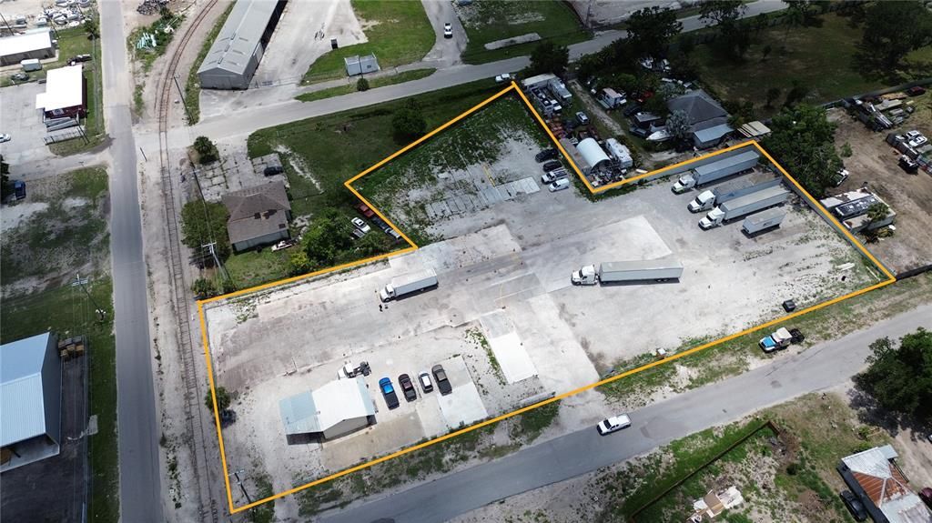 Recently Sold: $400,000 (0 beds, 0 baths, 0 Square Feet)