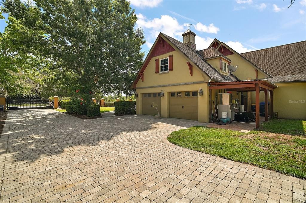 paver driveway and turn around