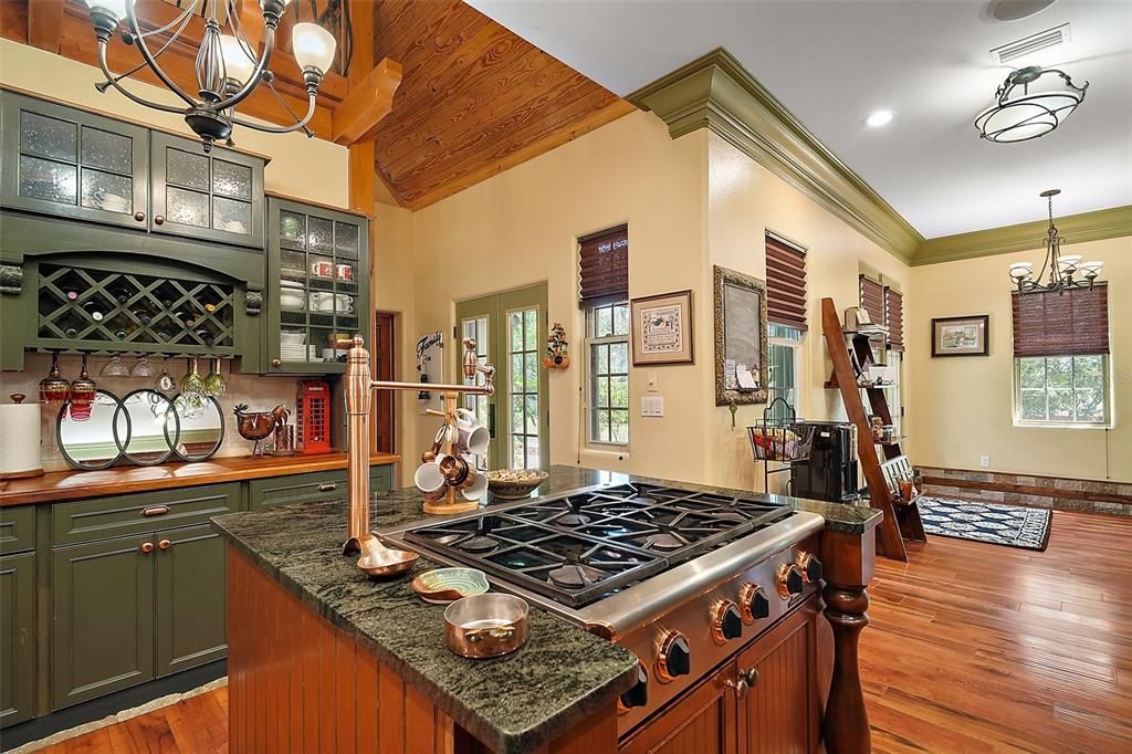Kitchen dinette to the right with french doors to the outside veranda