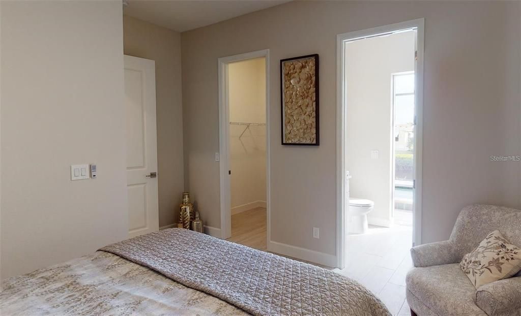 Active With Contract: $850,000 (3 beds, 3 baths, 2456 Square Feet)