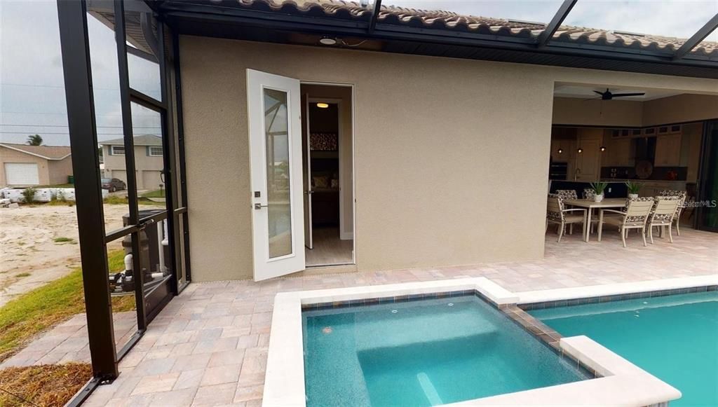 Active With Contract: $850,000 (3 beds, 3 baths, 2456 Square Feet)