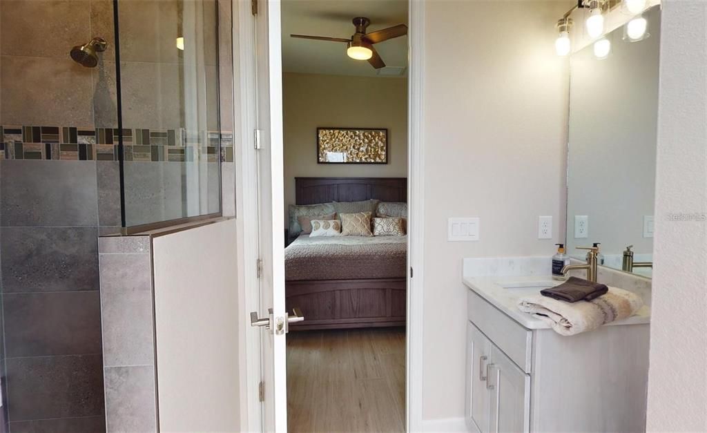 Active With Contract: $850,000 (3 beds, 3 baths, 2456 Square Feet)