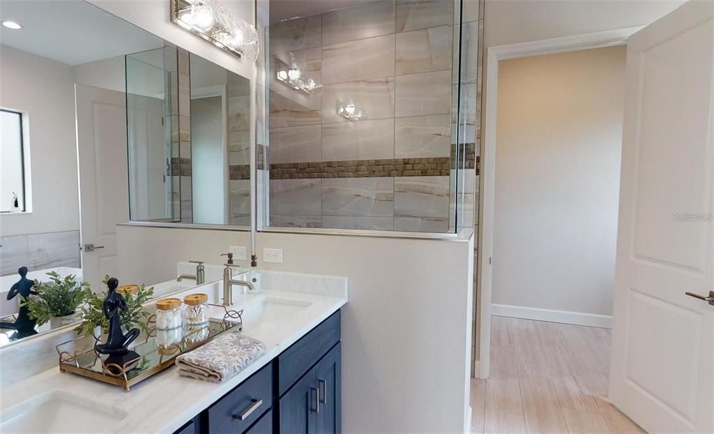 Active With Contract: $850,000 (3 beds, 3 baths, 2456 Square Feet)