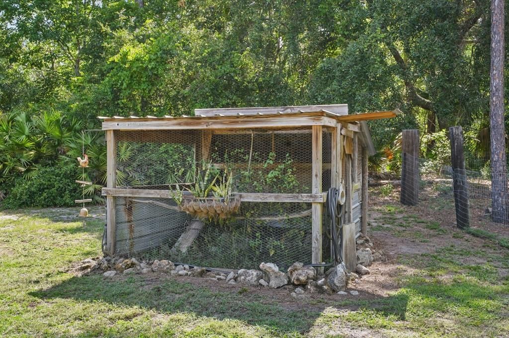 For Sale: $1,395,000 (3 beds, 3 baths, 2756 Square Feet)