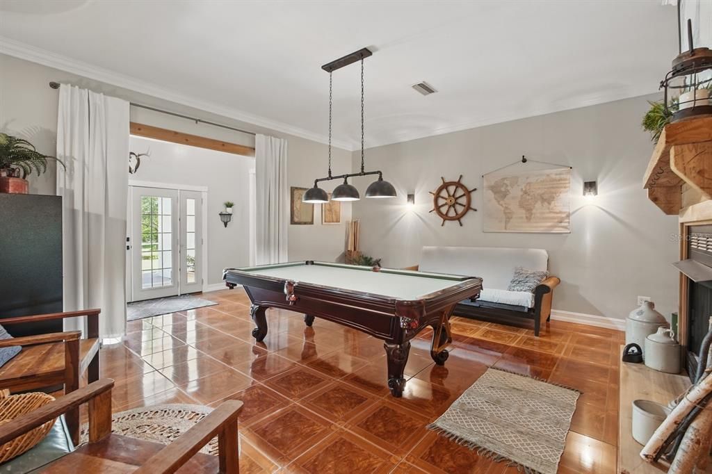 For Sale: $1,395,000 (3 beds, 3 baths, 2756 Square Feet)