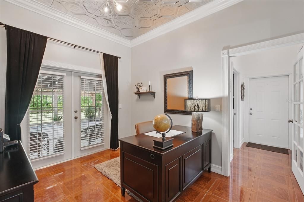 For Sale: $1,395,000 (3 beds, 3 baths, 2756 Square Feet)