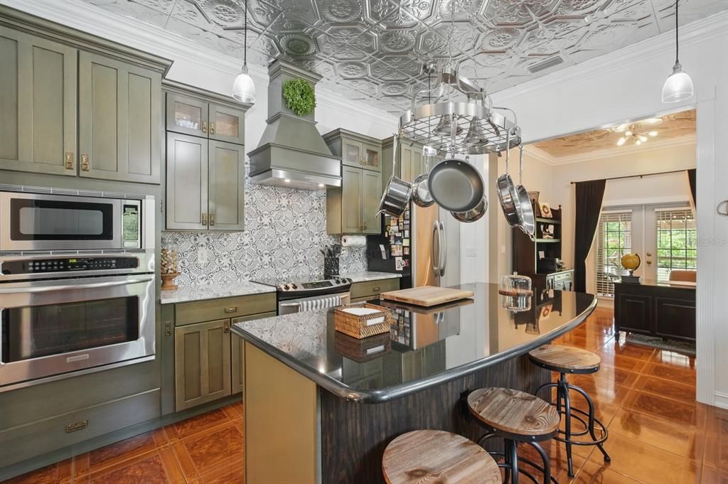 For Sale: $1,395,000 (3 beds, 3 baths, 2756 Square Feet)