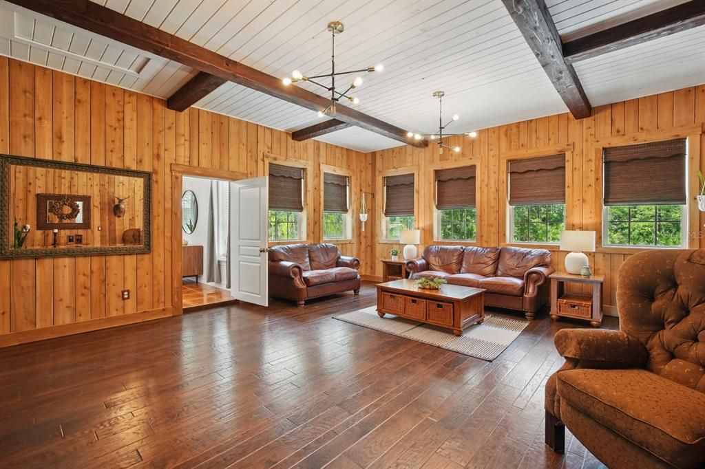 For Sale: $1,395,000 (3 beds, 3 baths, 2756 Square Feet)