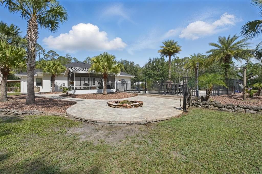 For Sale: $1,395,000 (3 beds, 3 baths, 2756 Square Feet)