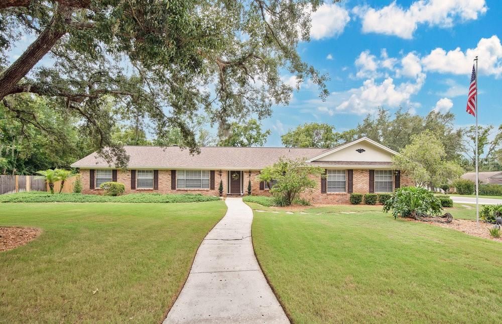 Recently Sold: $565,000 (4 beds, 2 baths, 2331 Square Feet)