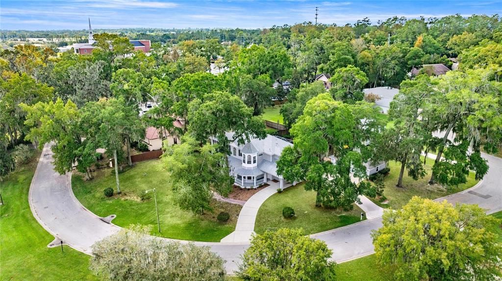 Active With Contract: $709,900 (5 beds, 4 baths, 3489 Square Feet)