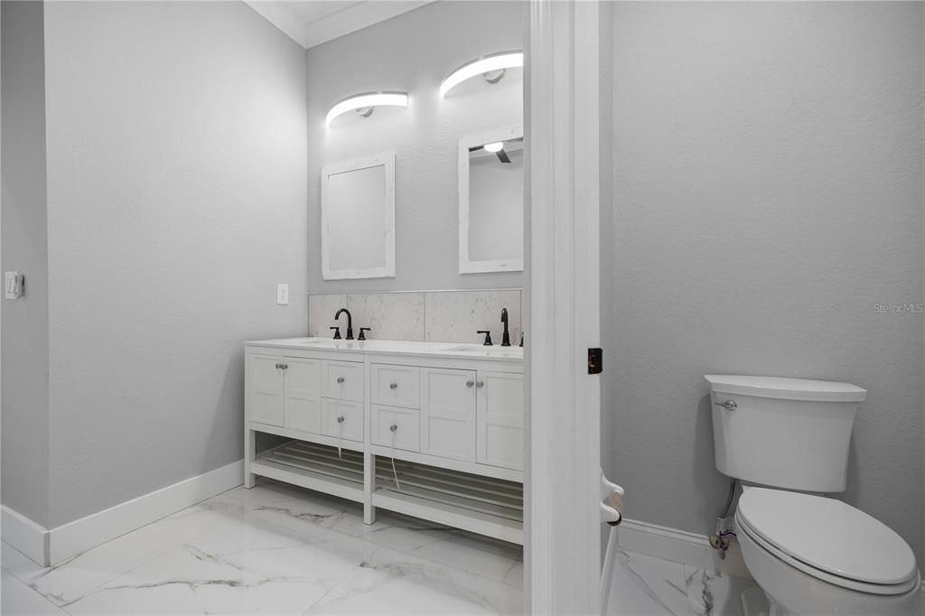 Active With Contract: $709,900 (5 beds, 4 baths, 3489 Square Feet)