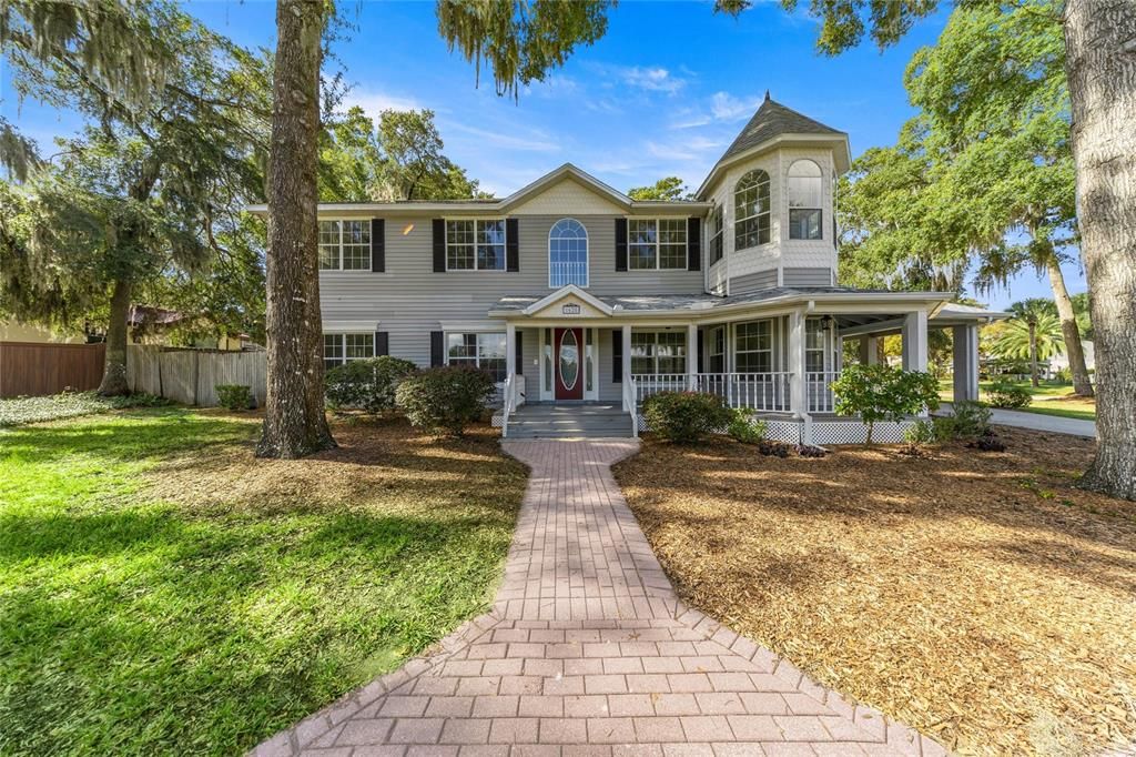 Active With Contract: $709,900 (5 beds, 4 baths, 3489 Square Feet)