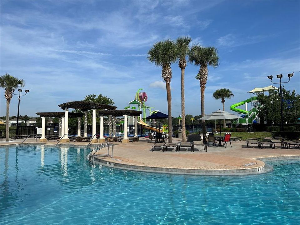 В аренду: $4,500 (3 спален, 3 ванн, 1440 Квадратных фут)