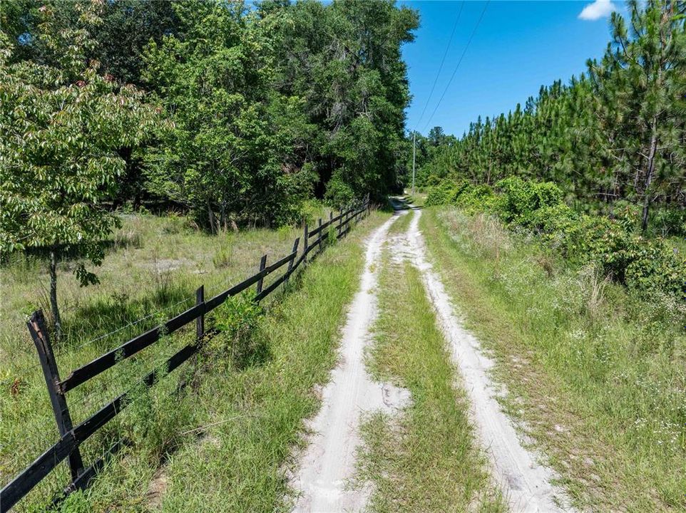 Activo con contrato: $220,000 (4 camas, 2 baños, 1500 Pies cuadrados)