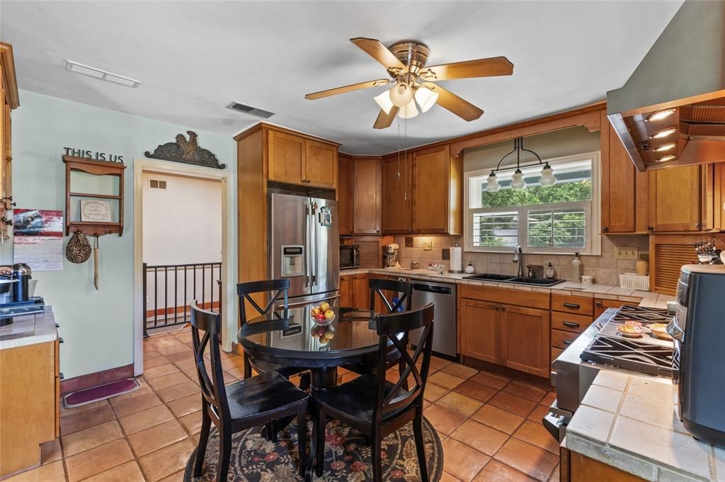 待售: $489,500 (4 贝兹, 3 浴室, 3075 平方英尺)