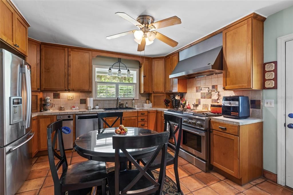 待售: $489,500 (4 贝兹, 3 浴室, 3075 平方英尺)