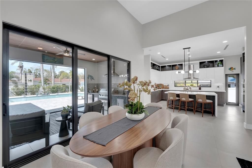 For Sale: $1,175,000 (3 beds, 4 baths, 2713 Square Feet)