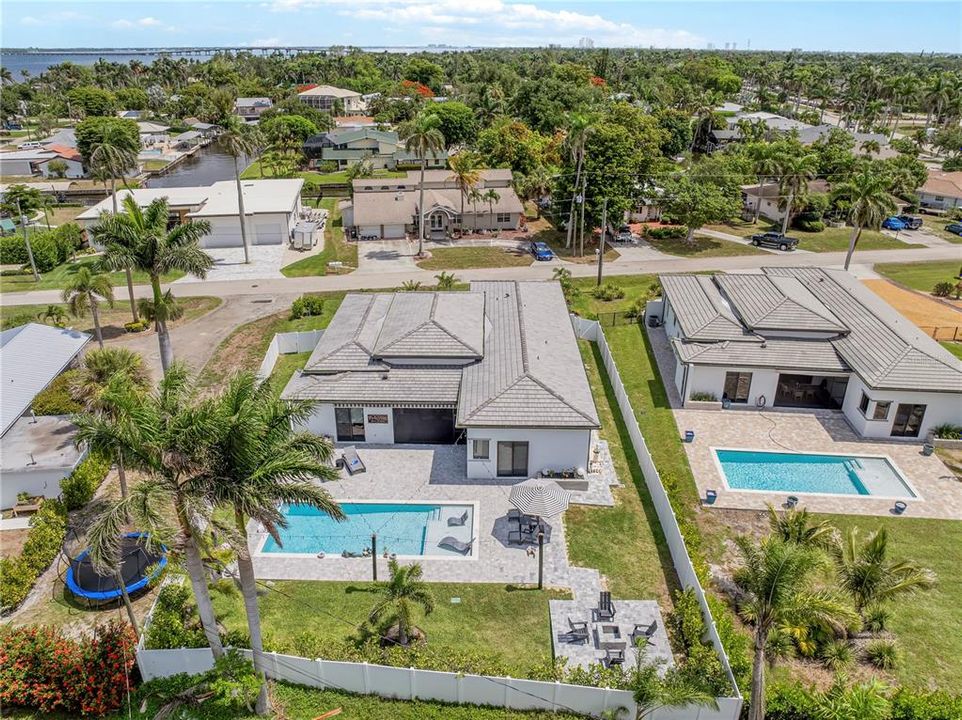 For Sale: $1,175,000 (3 beds, 4 baths, 2713 Square Feet)