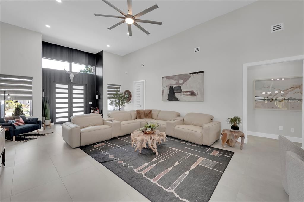 For Sale: $1,175,000 (3 beds, 4 baths, 2713 Square Feet)