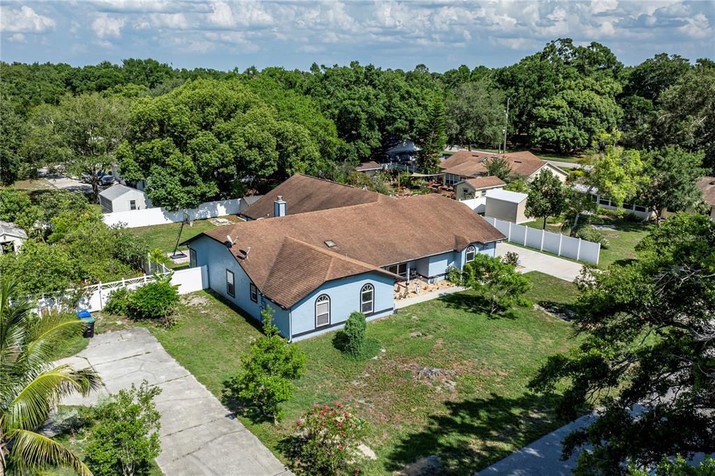 合同活跃: $440,000 (4 贝兹, 3 浴室, 2939 平方英尺)