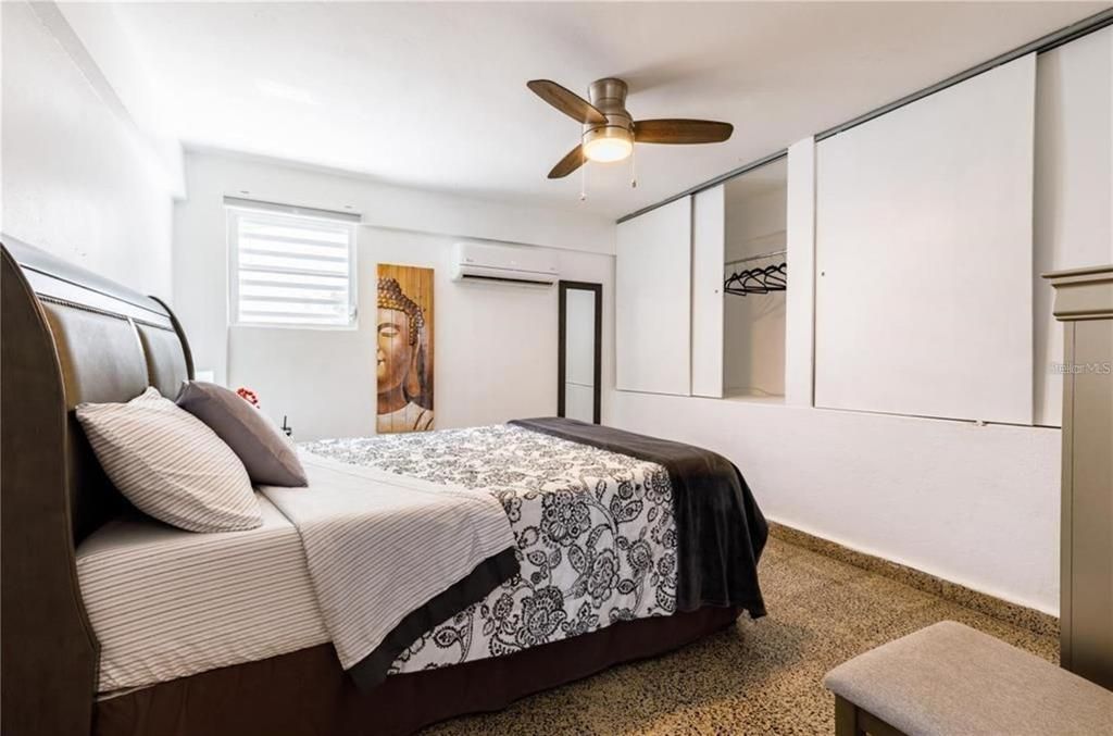 На продажу: $595,000 (5 спален, 3 ванн, 4530 Квадратных фут)