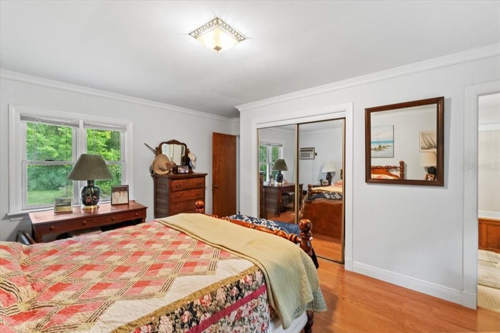 En Venta: $320,000 (3 camas, 2 baños, 2064 Pies cuadrados)