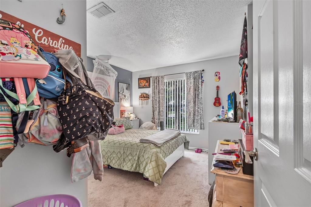 For Sale: $315,000 (3 beds, 2 baths, 1356 Square Feet)